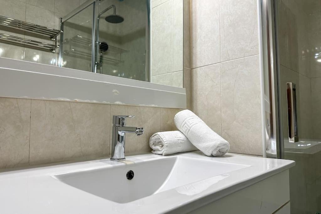 Luminoso Apartamento Turistico En Chamartin Madrid Kültér fotó